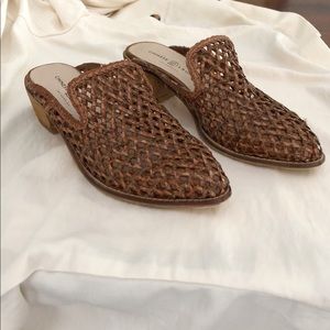 Chinese Laundry Miller Mule